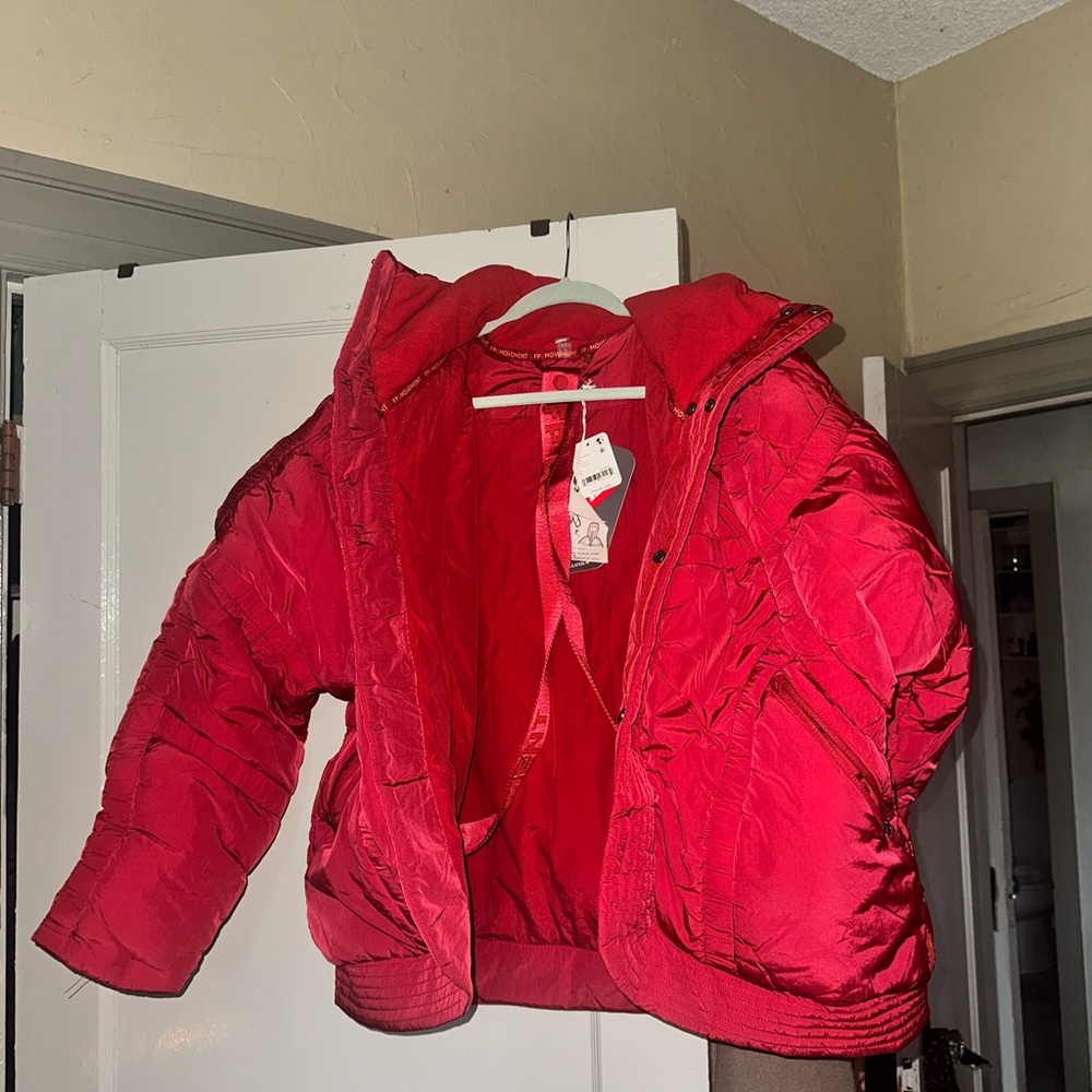 FP Movement by Free People Red Puffer Jacket - Brand New NWTs Winter Ski Apres - Picture 6 of 7